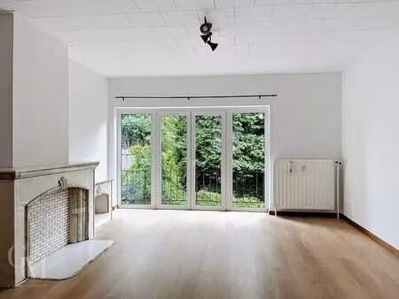 splendide appartement 3 chambres avec parc et jardin