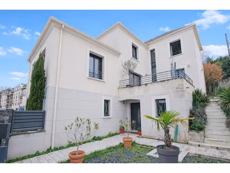 vente maison 7 pièces 235 m² à la varenne saint hilaire (94210)  995 000 €