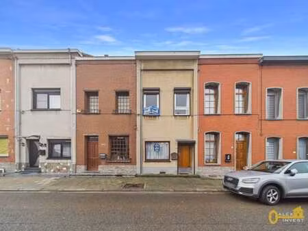 *** plus de visite possible *** maison 2 chambres avec jardi