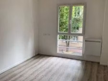 vente appartement 1 pièce 18 m² à noisy-le-grand (93160)  110 000 €