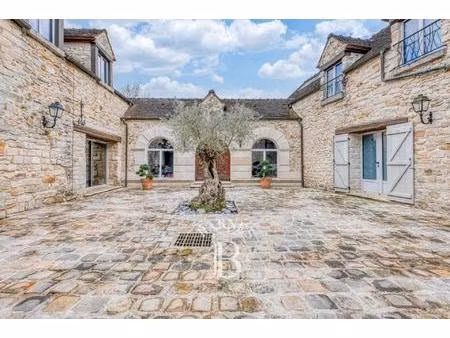 milly la foret - maison de village rénovée avec piscine - dépendances