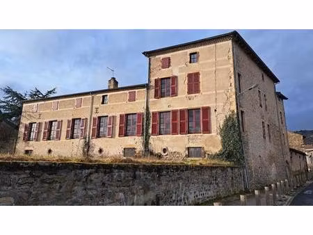 demeure des xve et xviiie de 423 m².