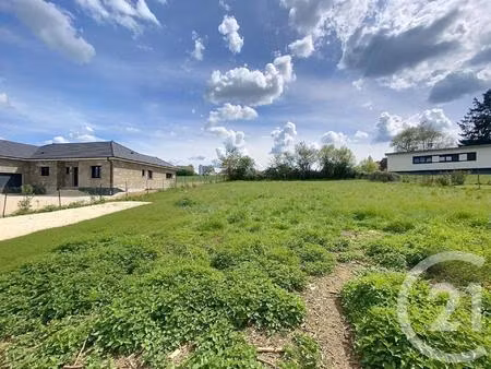 achat : terrain (25200)