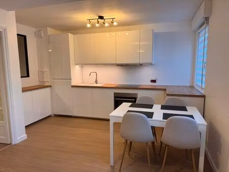 location appartement 2 pièces 44 m² à strasbourg (67000)