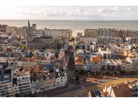 maison de ville exclusivement en style art nouveau  au bord