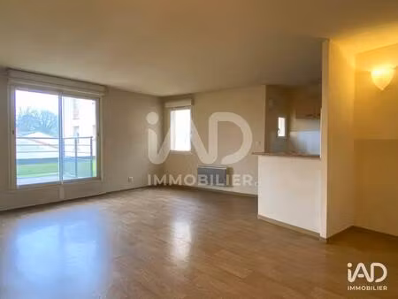 vente surface diverse 61 m²