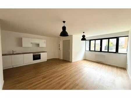 location appartement  m² t-3 à armentières  670 €