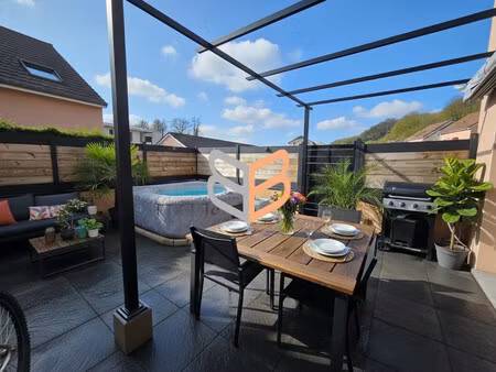 maison récente dans residence securisée