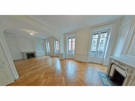 appartement 5 pieces // renove // lyon 3