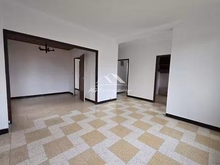 maison avec deux logements et terrain constructible