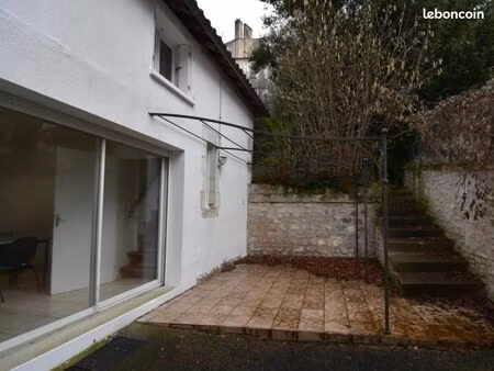 pavillon 7 pièces 160 m²