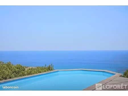 villa 5 pièces 137 m²