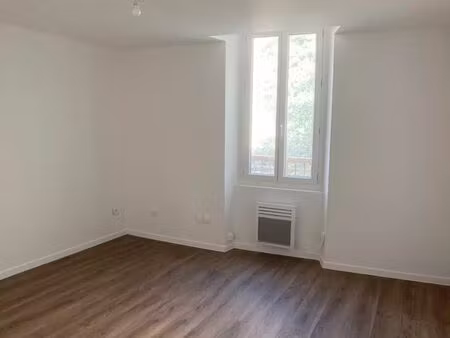 immeuble 7 pièces 92 m²