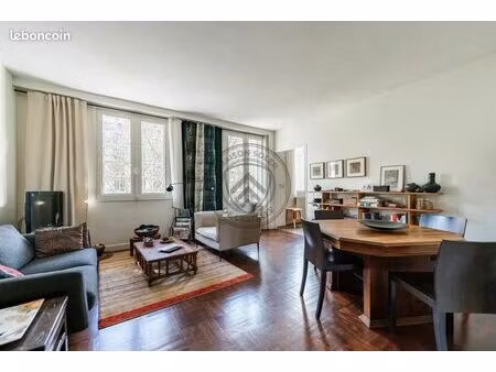 appartement 3 pièces 80 m²