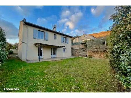 maison 3 chambres 140 m2 sur 650 m2 de terrain