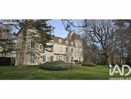 chateau 20 pièces 480 m²