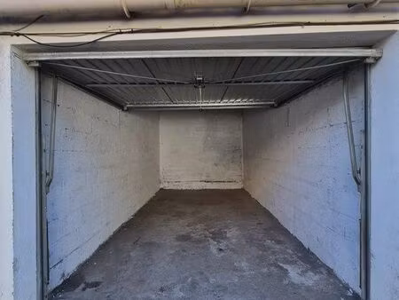 location garage 14m2 100euros/mois