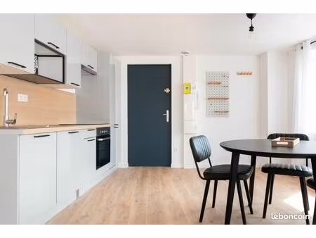 lumineux t2 meublé – rue d’artois - quartier st michel