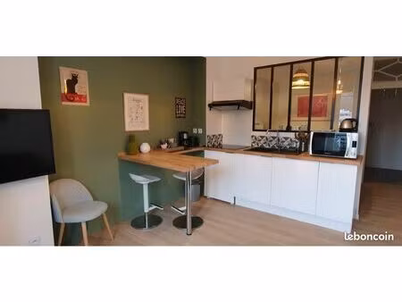 joli studio meublé au calme