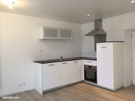 f2 rénové rue piétonne