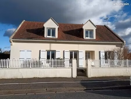 grande maison à louer à chambray