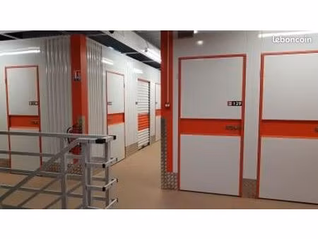 garage/box 4 m² hautmont