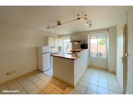 t2 en plein centre ville