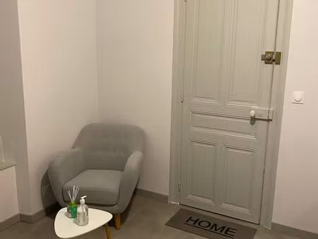 f2 meublé entre la gare et y school