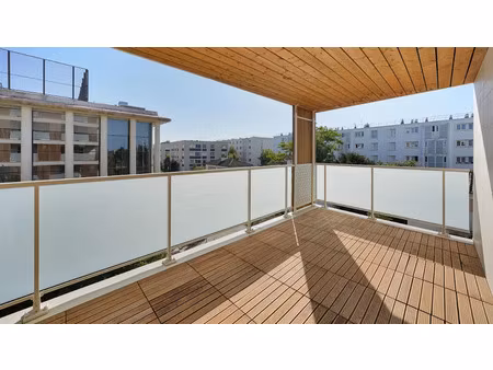 location appartement 4 pièces 90.7 m² à rueil-malmaison (92500)  2 345 €