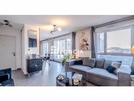 t3 en attique avec vue panoramique