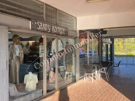 chassieu murs de boutique de 50m²