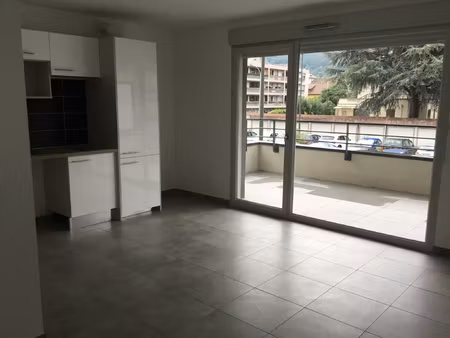 appartement t2 avec terrasse