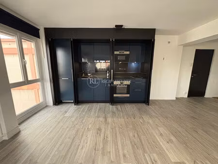 lyon 06 - masséna t3 + cave + possibilité d'acquérir un garage box en surface