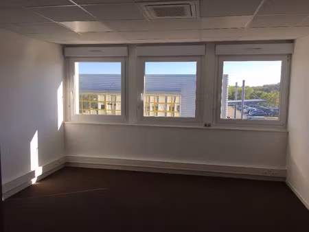 surfaces de bureaux à louer à labège