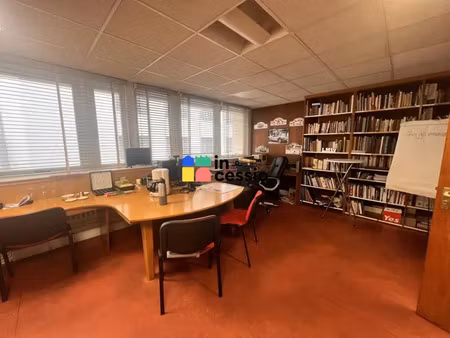 plateau de bureaux à vendre 440 m2 centre ville le mans