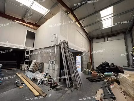 a louer - local d'activites - le rheu - 280 m²