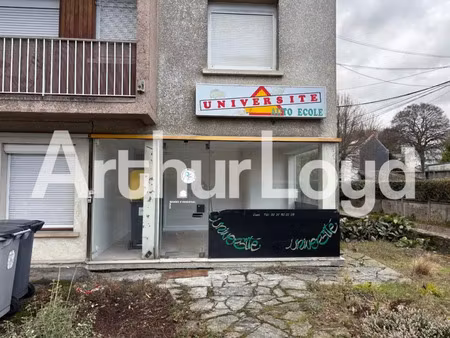 local commercial caen 44 m2