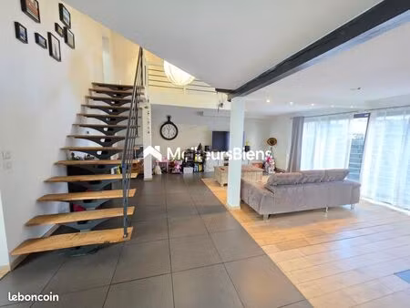 maison 5 pièces 160 m²