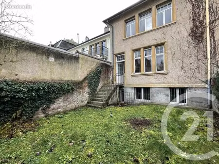 maison 7 pièces 197 m²