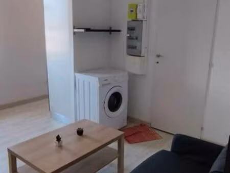 grand studio à louer