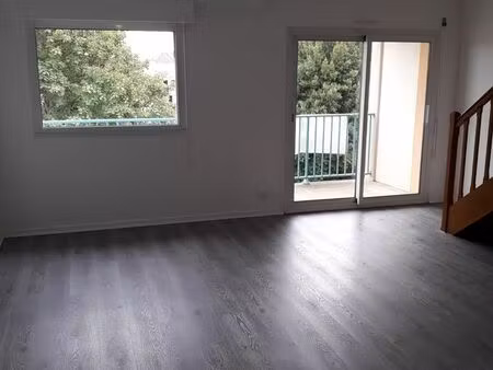 location appartement t4 duplex - 710