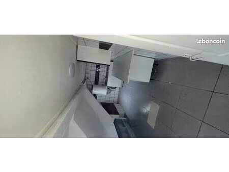 f2 proximité cité administrative