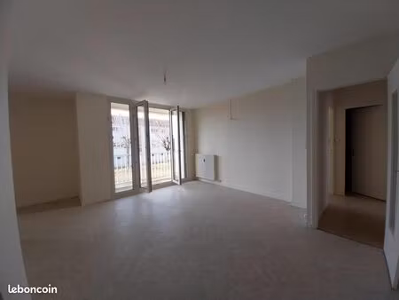 appartement 4 pièces 82 m²