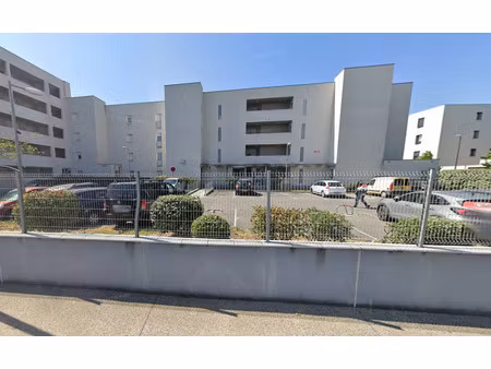 location garage 10 m² à avignon (84000)
