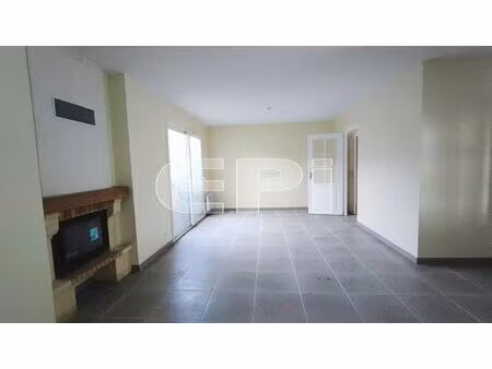 vente maison 5 pièces 104 m² arçay (86200)