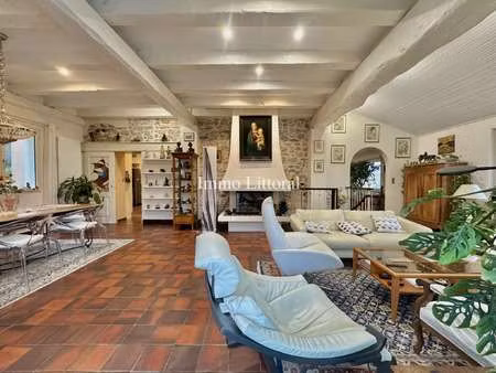 vente maison aux sables-d'olonne (85100) : à vendre / 284m² les sables-d'olonne