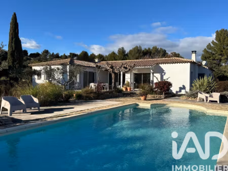 vente maison 5 pièces 133 m² le castellet (83330)