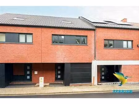 superbe maison en gros œuvre fermé avec jardin