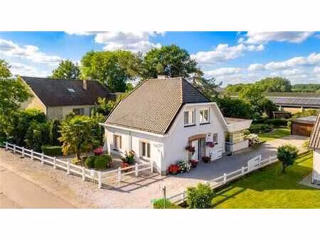 coup de cœur à obigies – superbe maison 4 façades