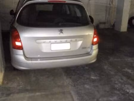 emplacement de parking intérieur